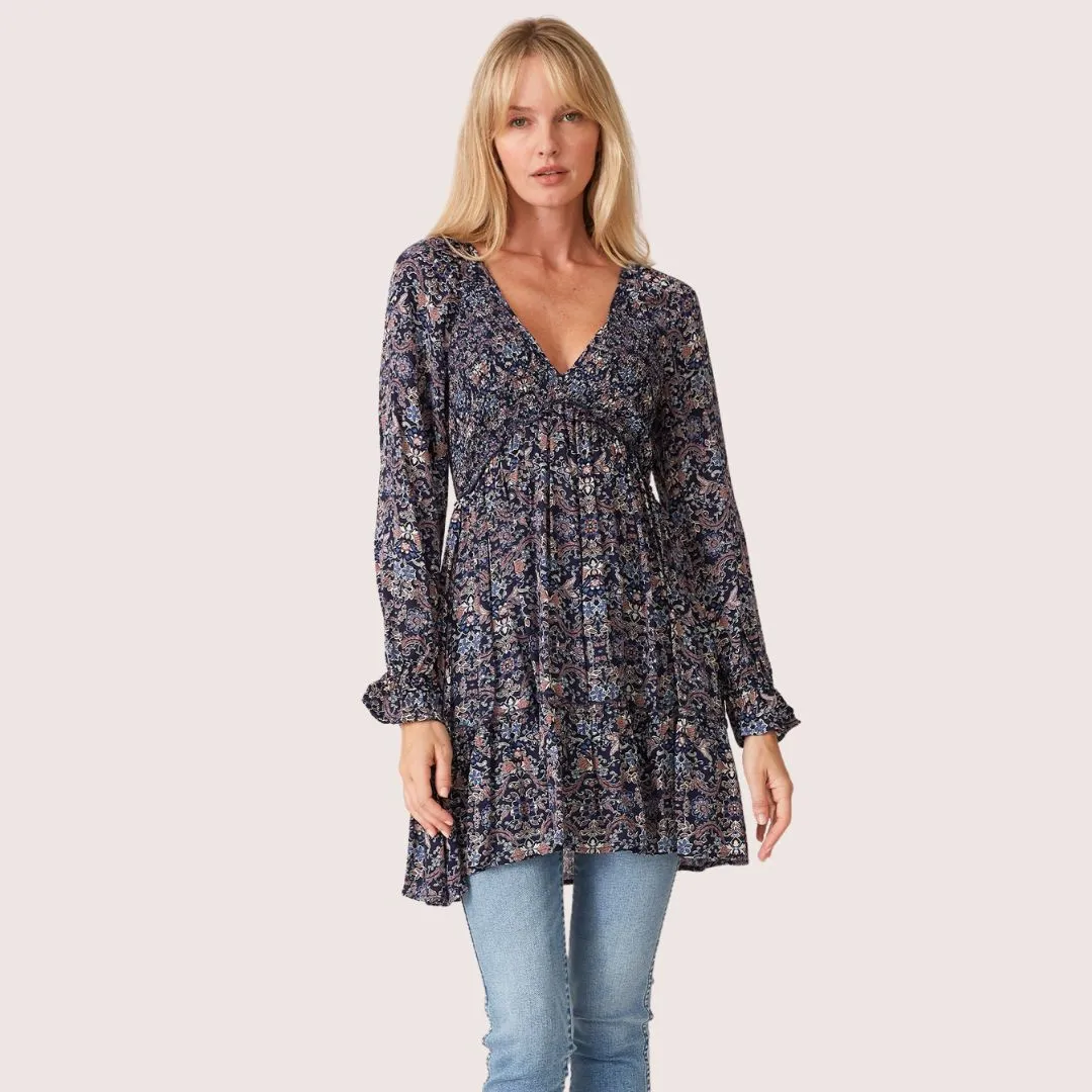 Urban Motion Quiet Luxury Riley Tiered Tunic (Navy   Tan)