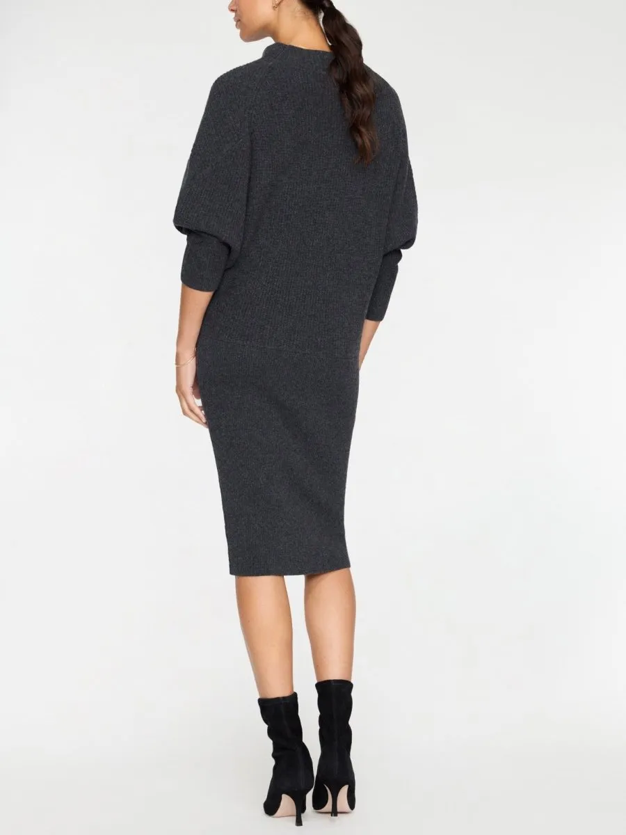 Flare Swing Button-Cuff The Clede Sweater Dress