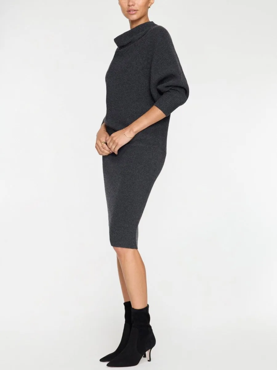Seasonal Style Bright Feel The Clede Sweater Dress