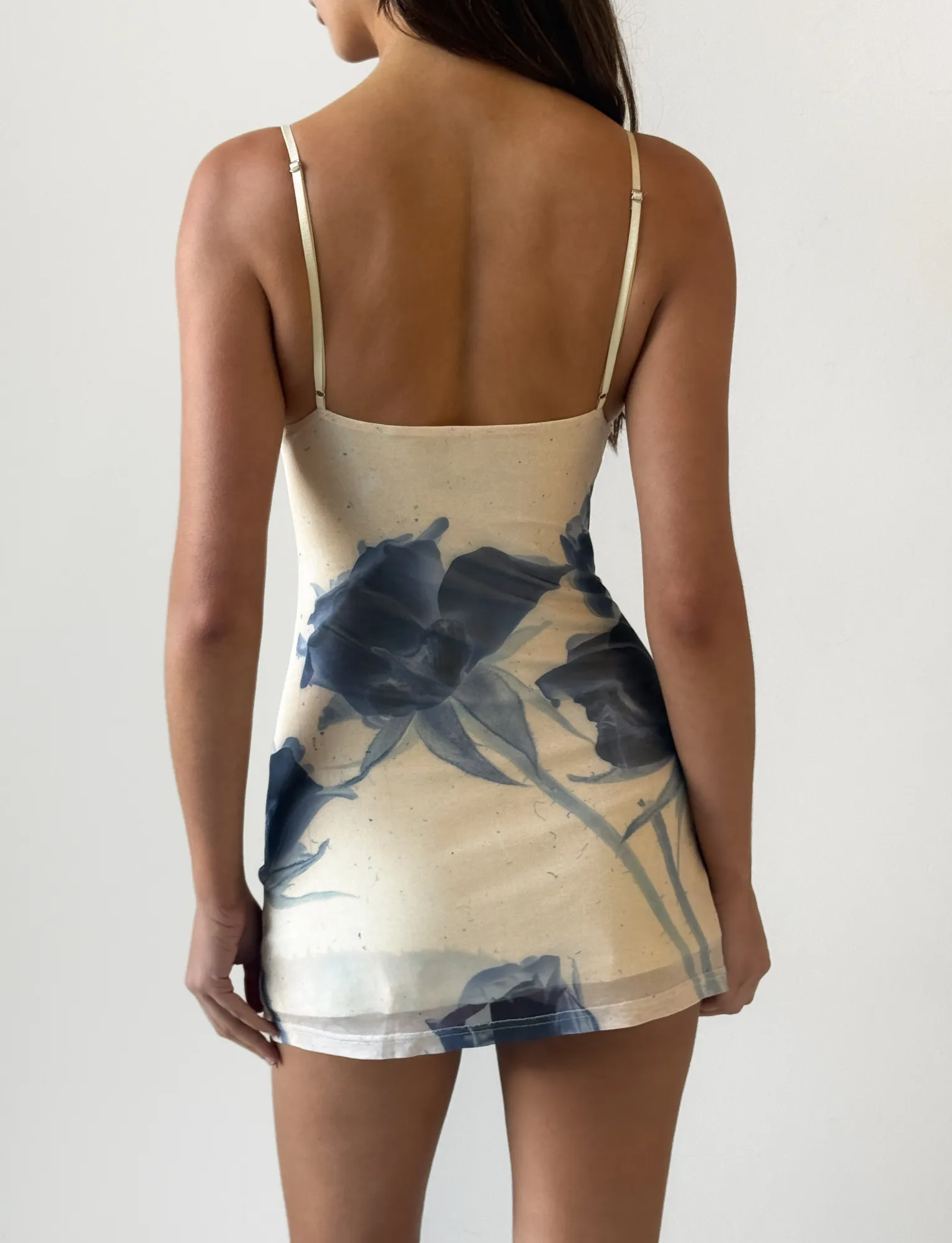 ROSY MINI DRESS - INDIGO FLORAL Moment Light Light Appeal