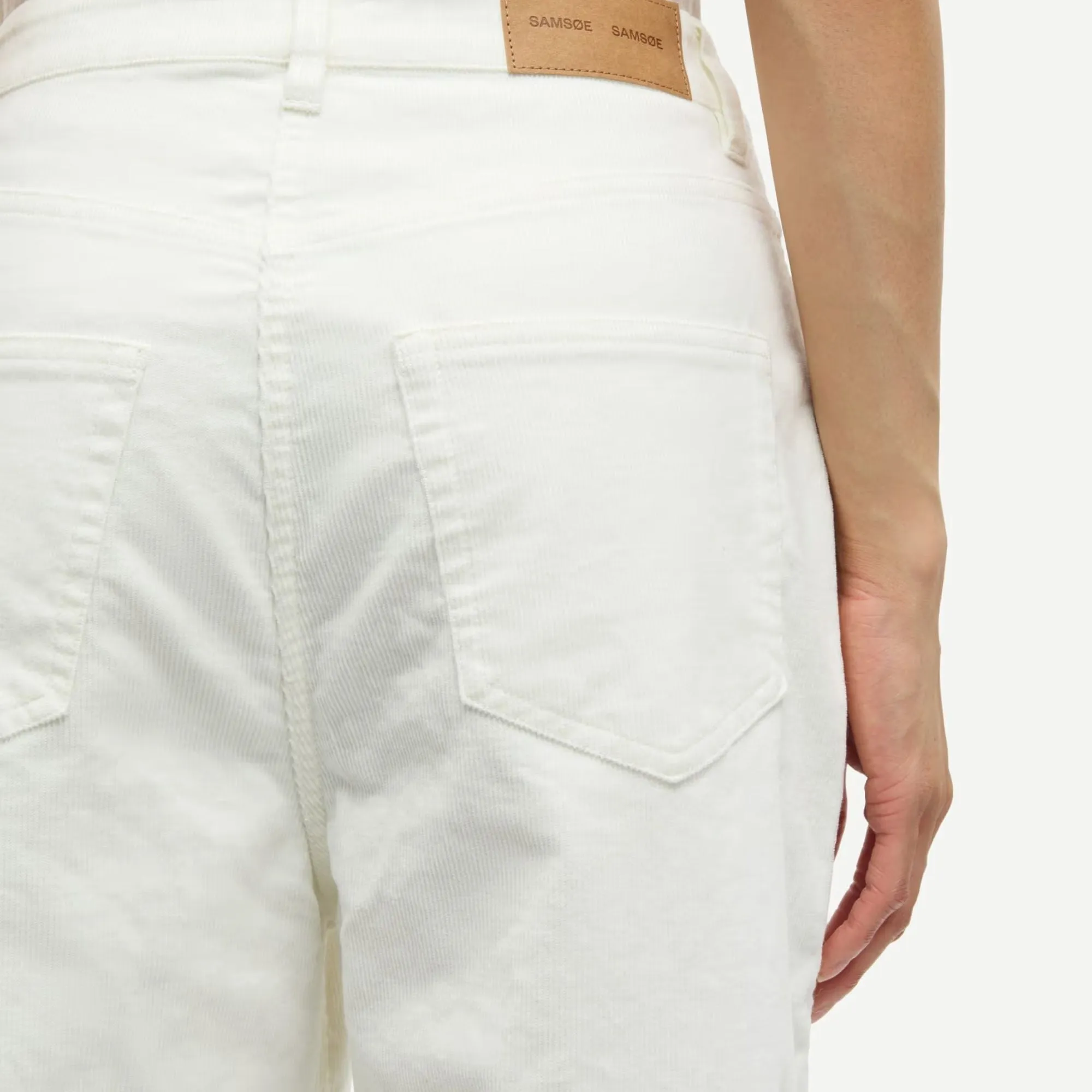 Sashelly Trousers (Clear Cream) Slim Waist Stylish Wear