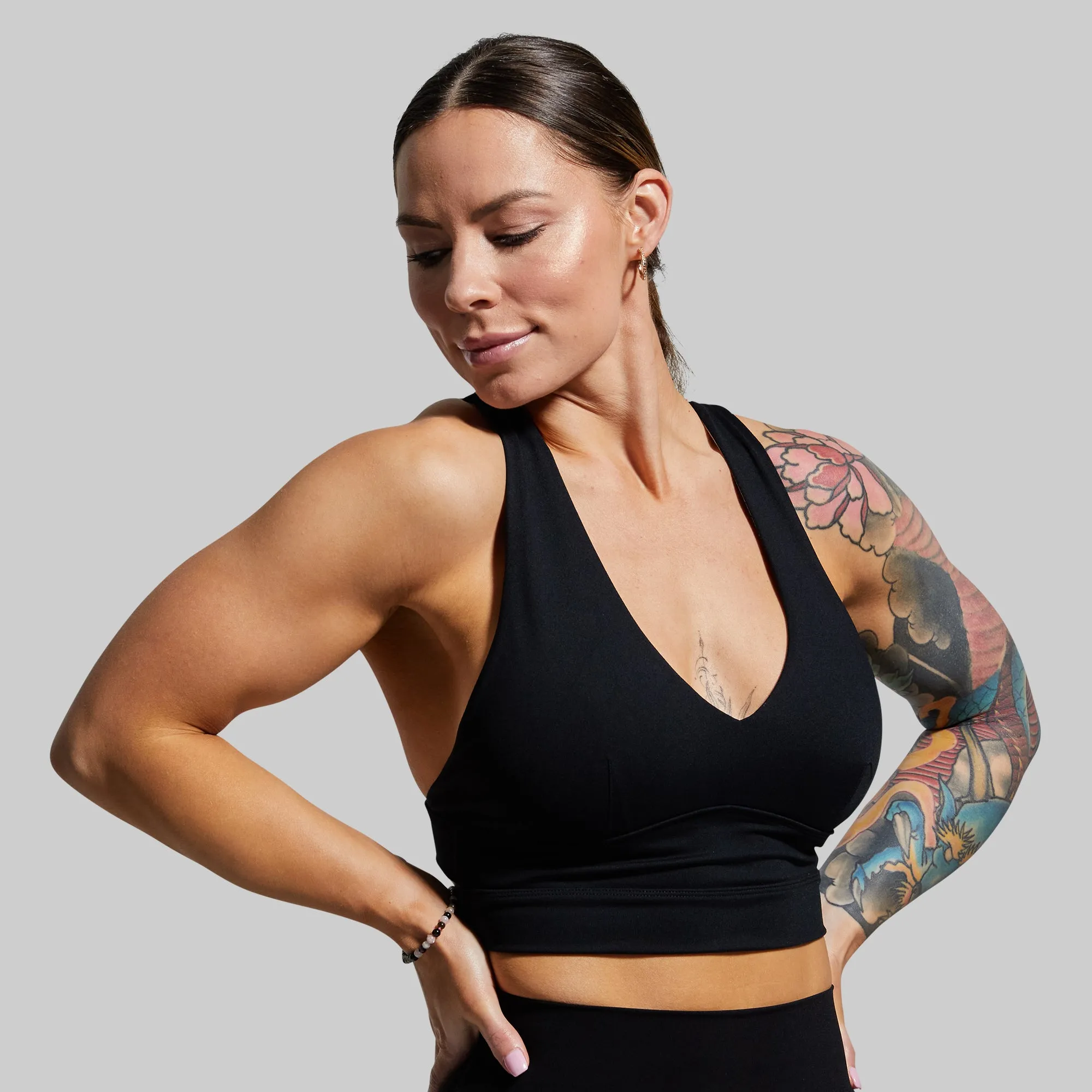 Raw edges seams Double Cross Sports Bra (Black)