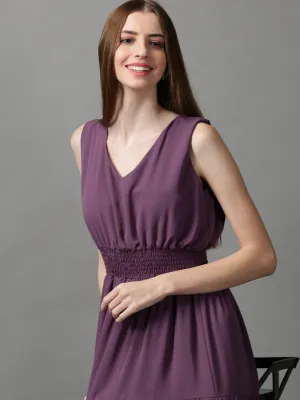 Moment Glow Women's Violet Solid V-Neck Tiered Midi Dress