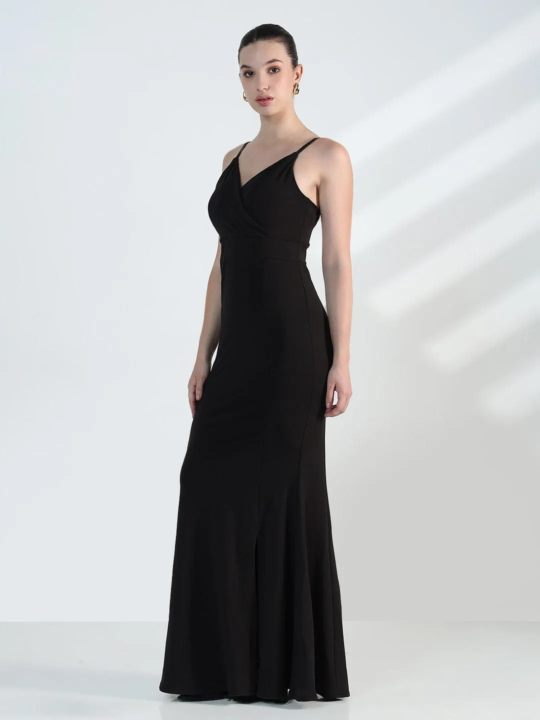 Women's Black Sleeveless Fish Cut Dress with Side Slit Clean Edge Light Appeal