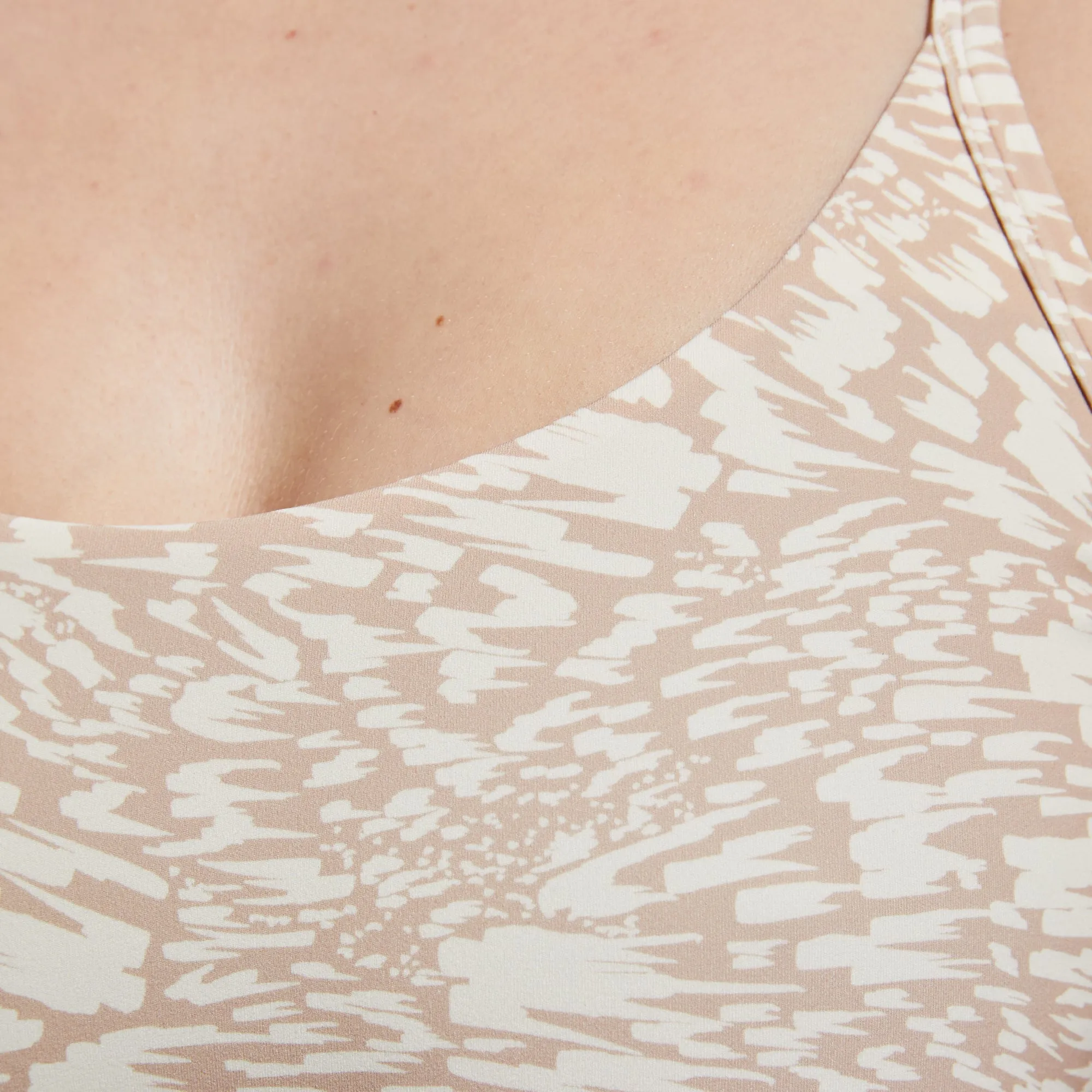 Radiance Sports Bra (Outback) Breathable Closure Large seams