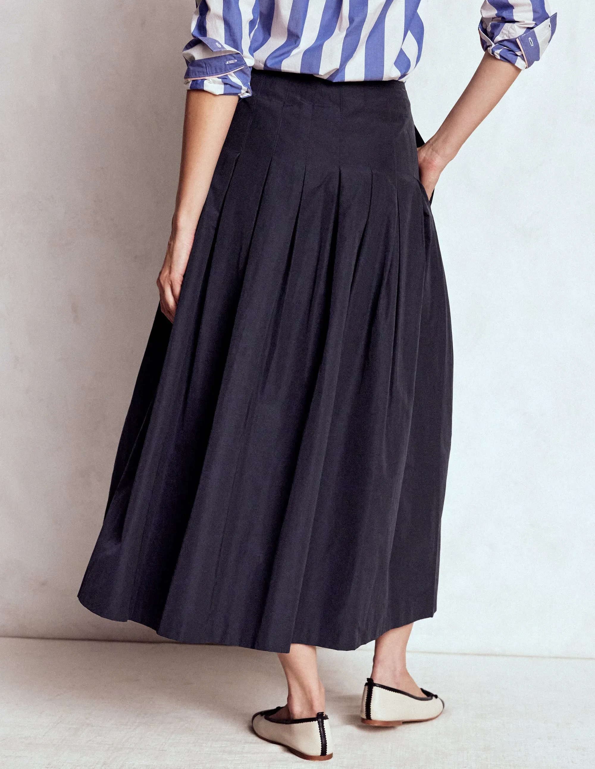 Valentina Taffeta Midi Skirt-Navy Easy Fit