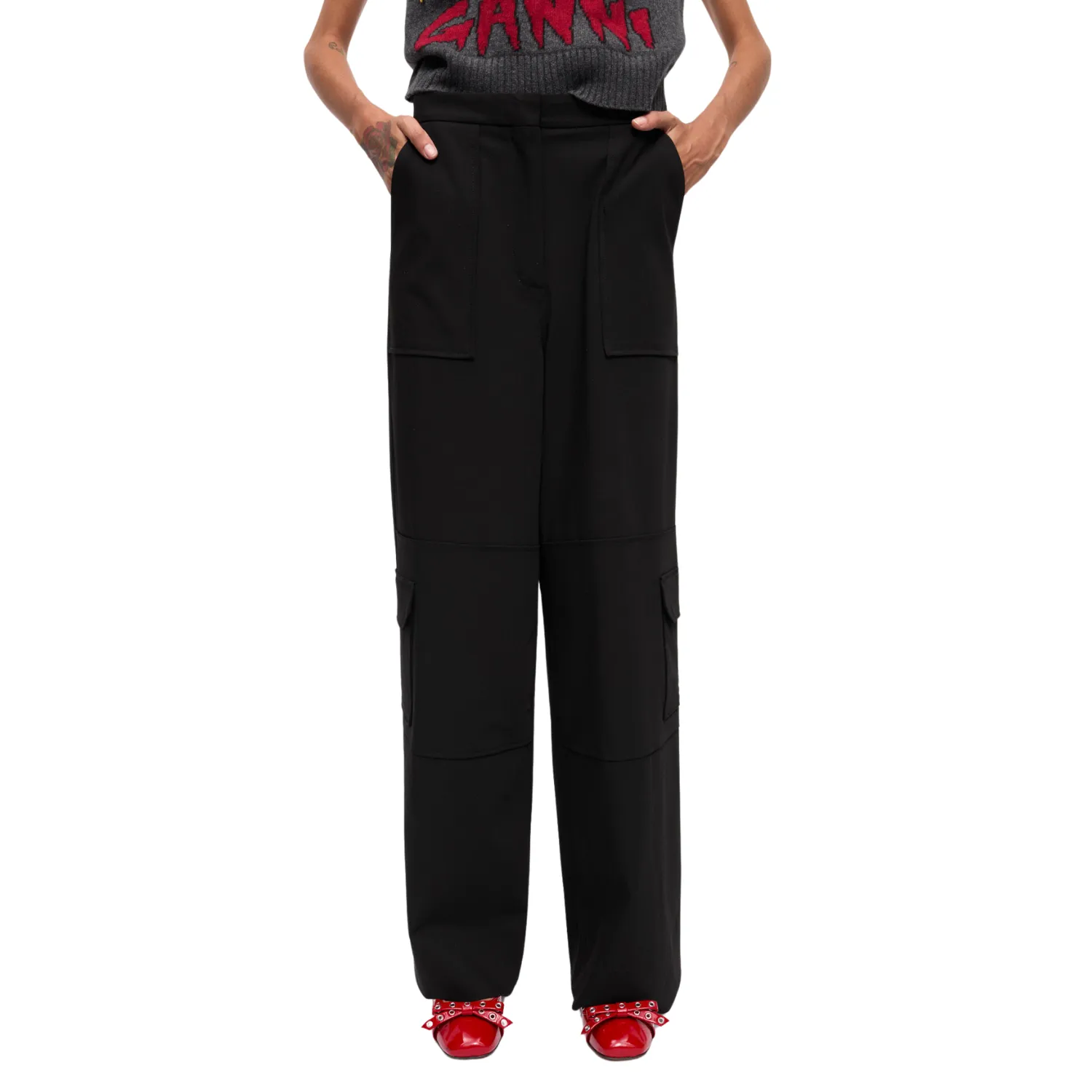 Modern Fit Solid Twill Suiting Cargo Pants (Black)