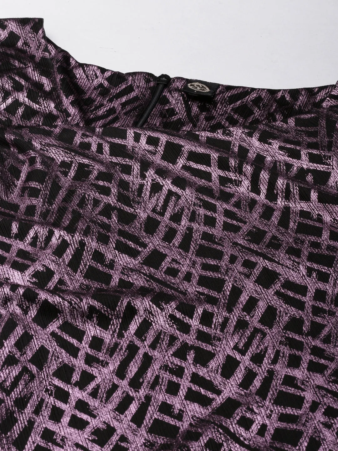 Smooth Drape Women's Mauve Geometric Printed V-Neck Gathered Detail Fit & Flare Maxi Dress