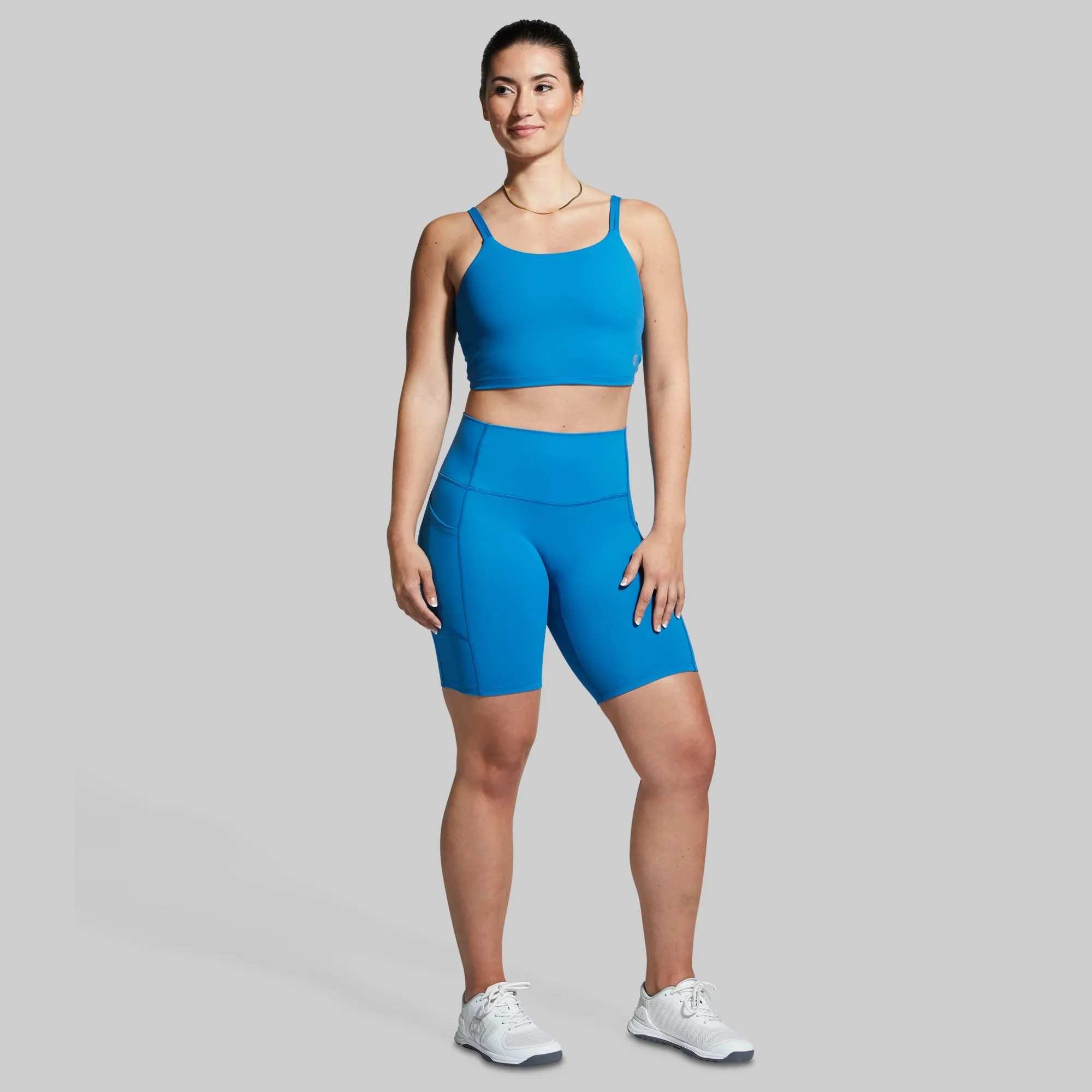 Don't Get It Twisted Sports Bra (Seaport) Regular fit seams