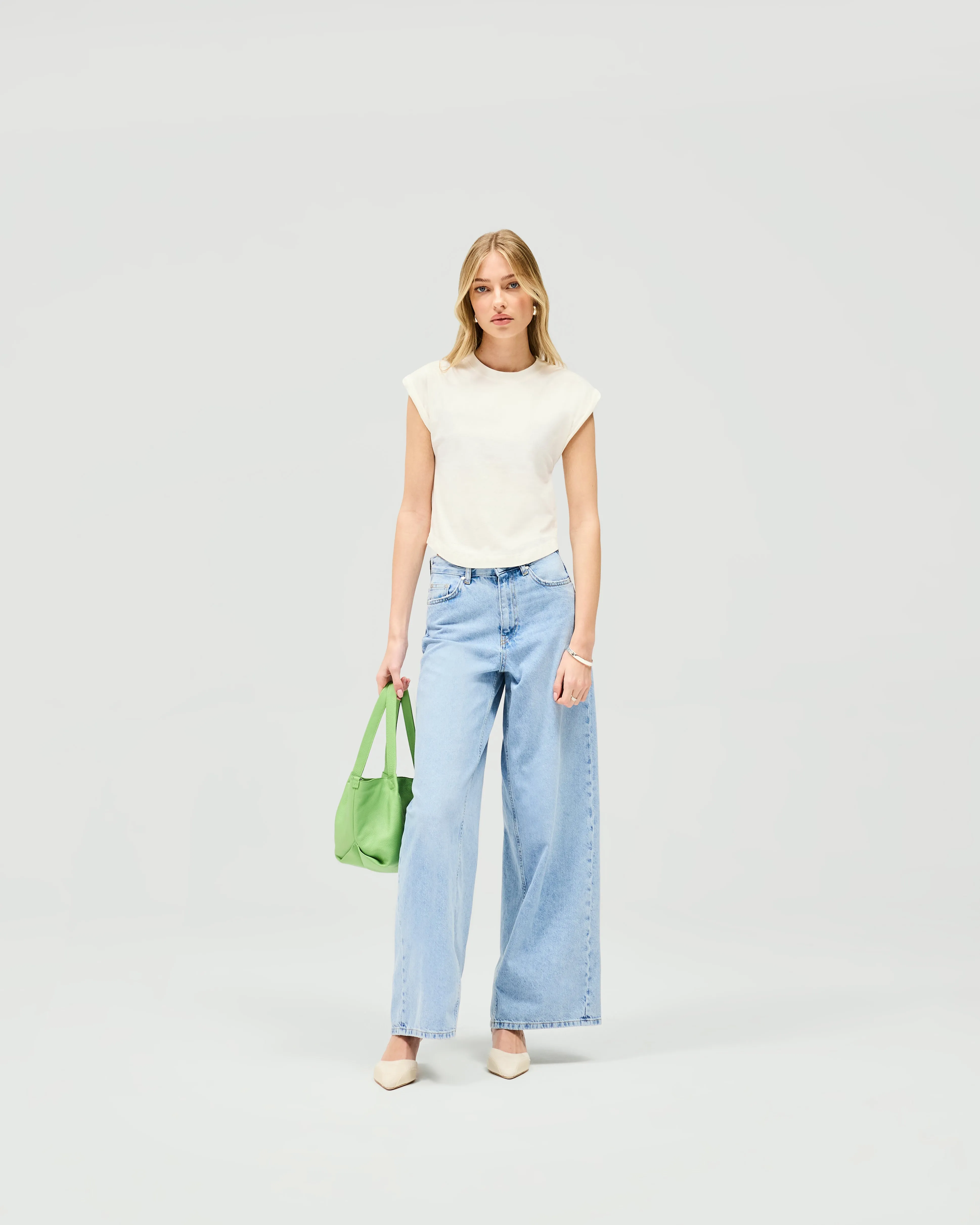 Owners Club Turn Back T-Shirt - Antique White Evening Chic Hope Fit