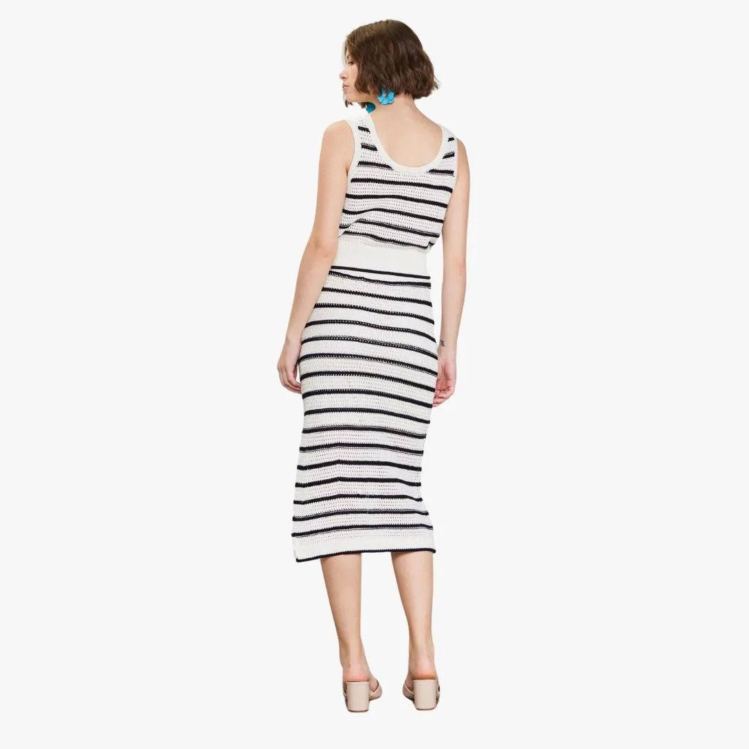 Striped Crochet Skirt (White   Black) HypoallergenicYarn Craft Edge