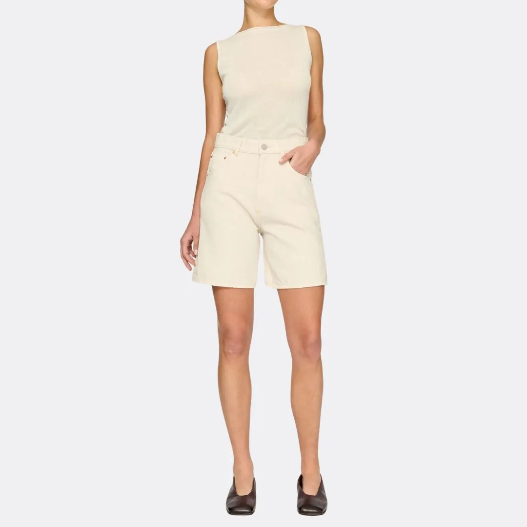 Luxury Touch fashionable blazer Taylor Jean Short