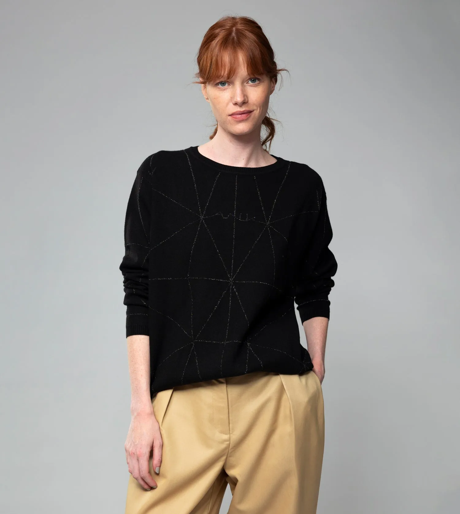 Essential Comfort Black Sh??en Sweater