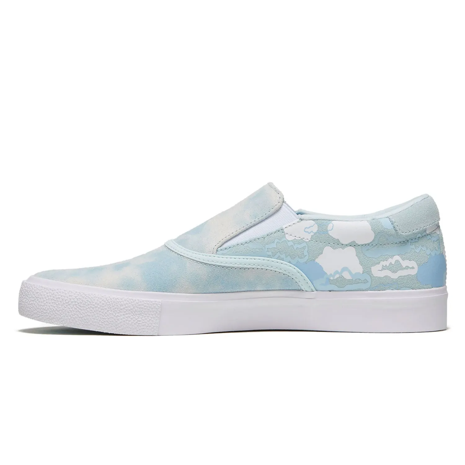 Supportive Ankle Form Nike SB Verona Slip On x Rayssa Leal Glacier Blue