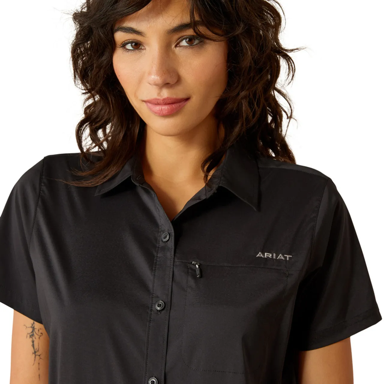Ariat Women's VentTEK S/S Western Button Down Shirt in Black Versatile and Stylish