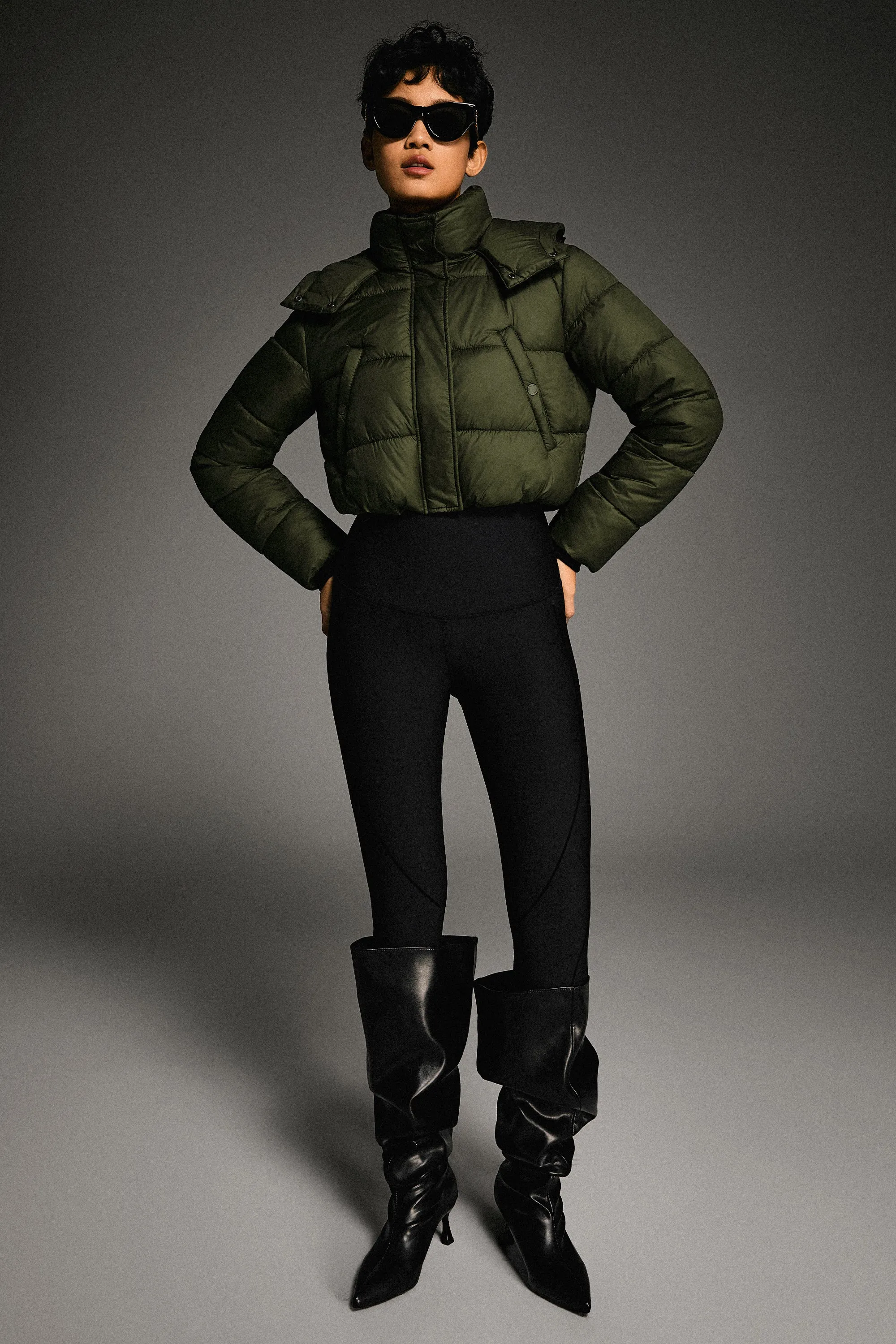 Wrinkle Free Material WaterRepellentFabric Urban Essential Cropped Lyrella Puffer Jacket