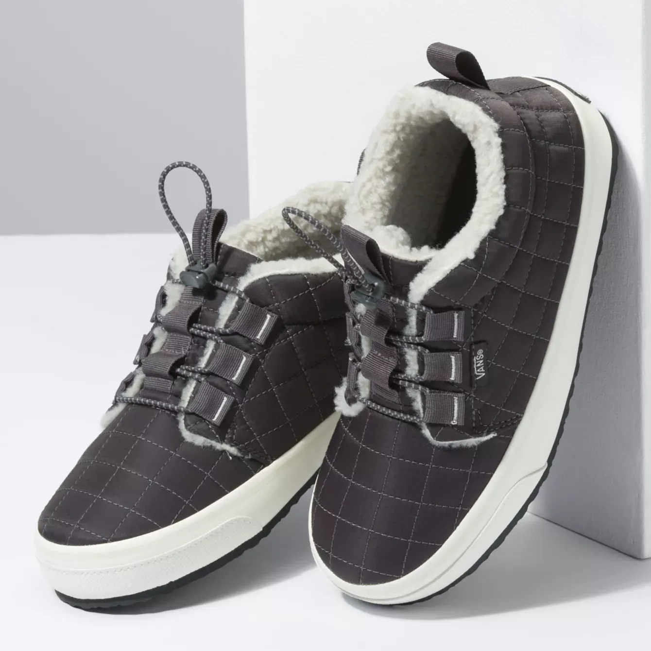 Lateral Support Elastic Wear Vans Chukka Slip-Er Asphalt/Sherpa Nylon