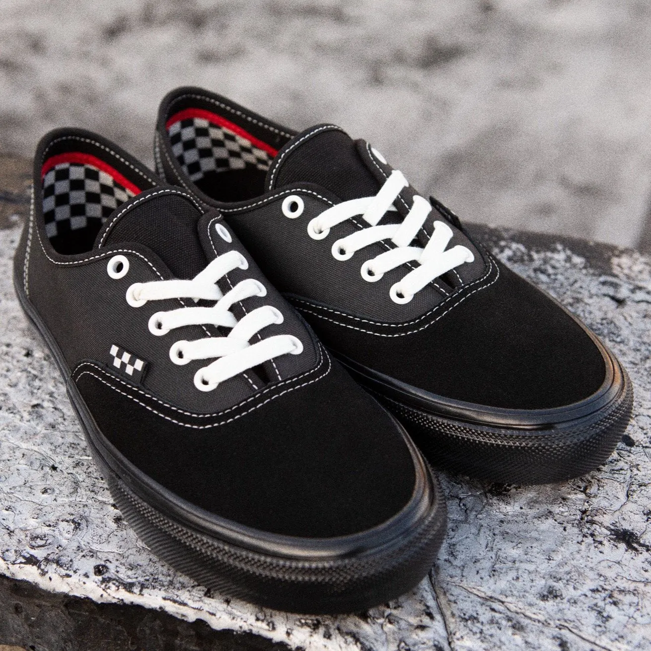 Active Fit Smooth Walk Vans Skate Authentic Black