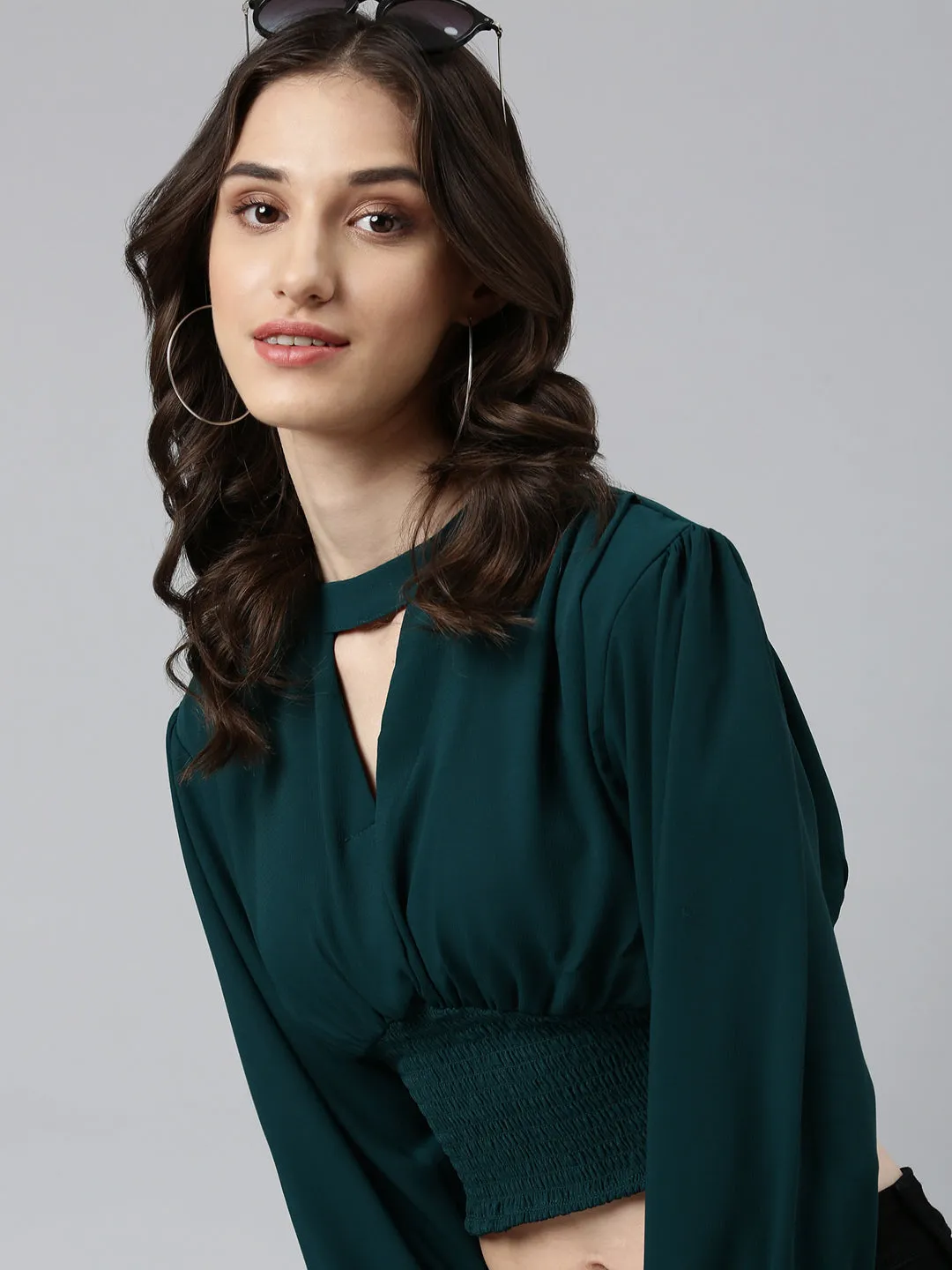 Women's Green Keyhole Neck Cuffed Sleeves Smocked Empire Crop Top Retro nostalgia UV Protection Fabric