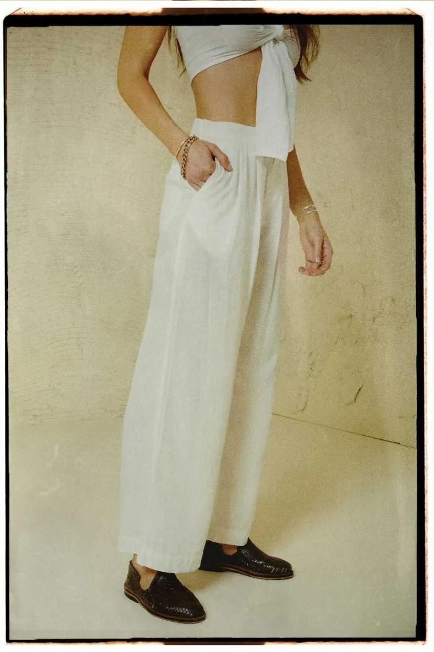 Form Fitting Vintage Linen Blend Wide Leg Pant - Off White