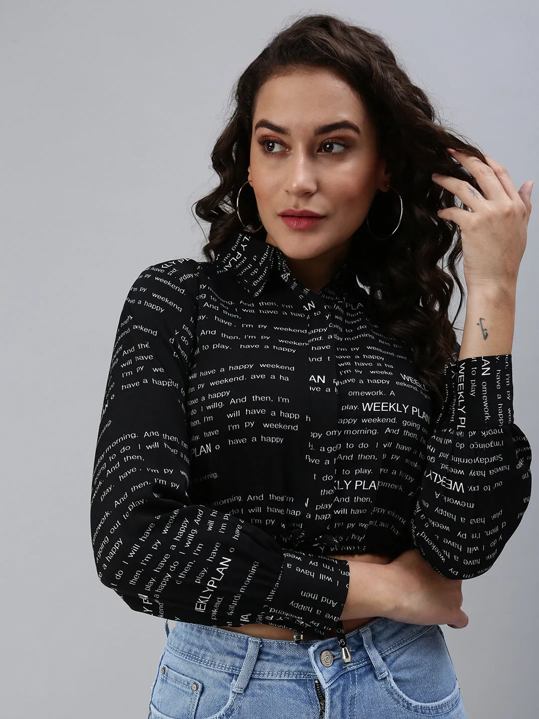 Fade Resistant Coating Stretchable Women's Black Print Crepe Shirt Style Crop Top