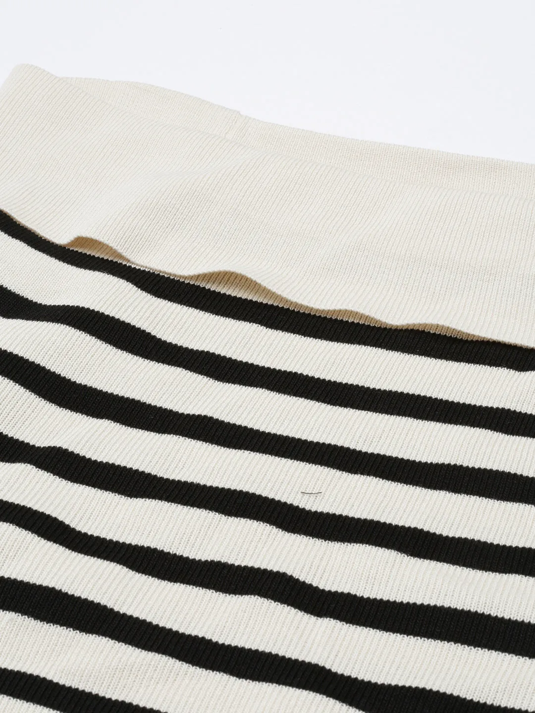 Daily Style Trend Double Stitched Seams Women's Beige Striped Off-Shoulder Bardot Top