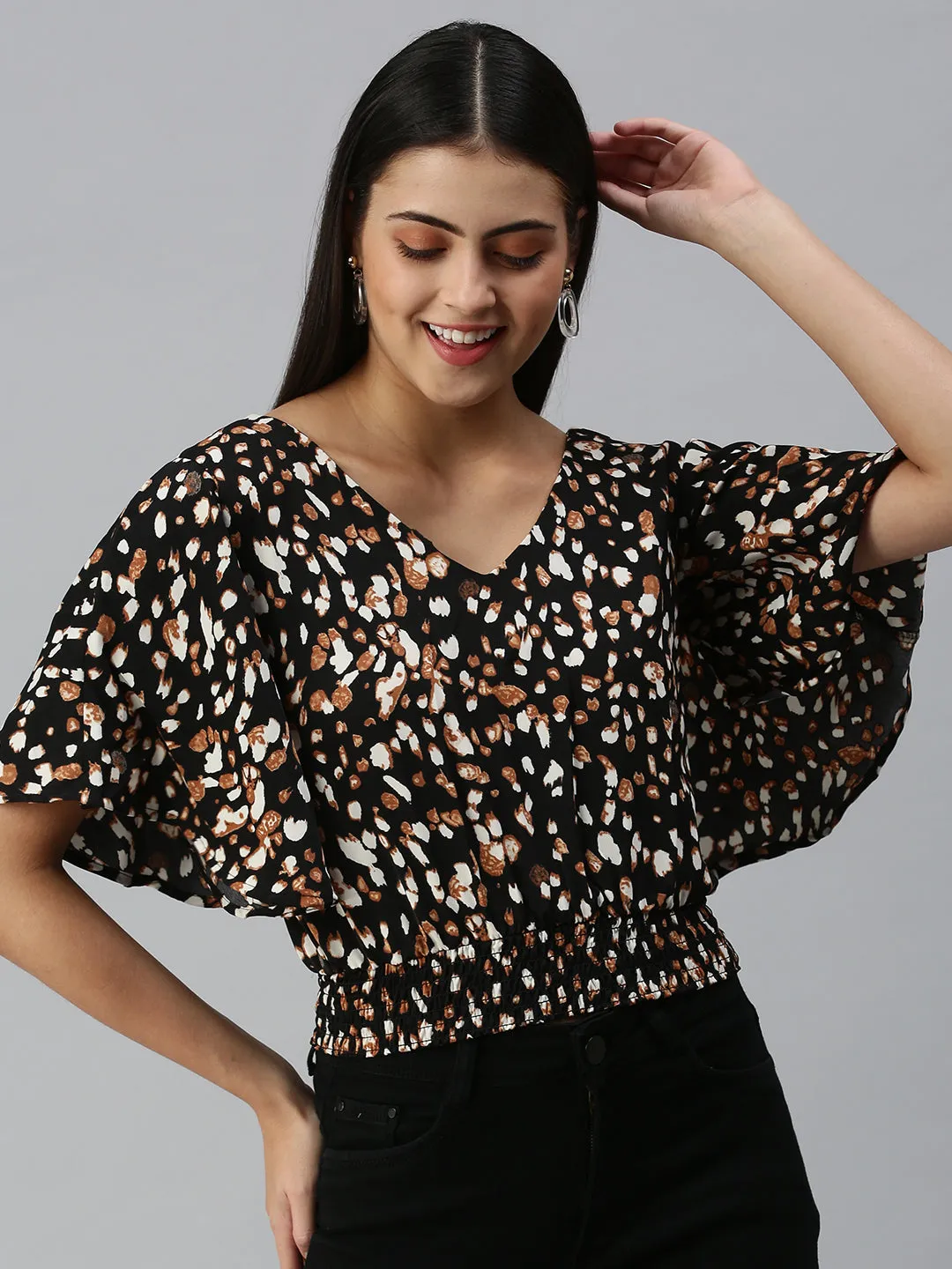 Chilly Weather Style Women's Black Animal Print V-Neck Flared Sleeves Printed Top