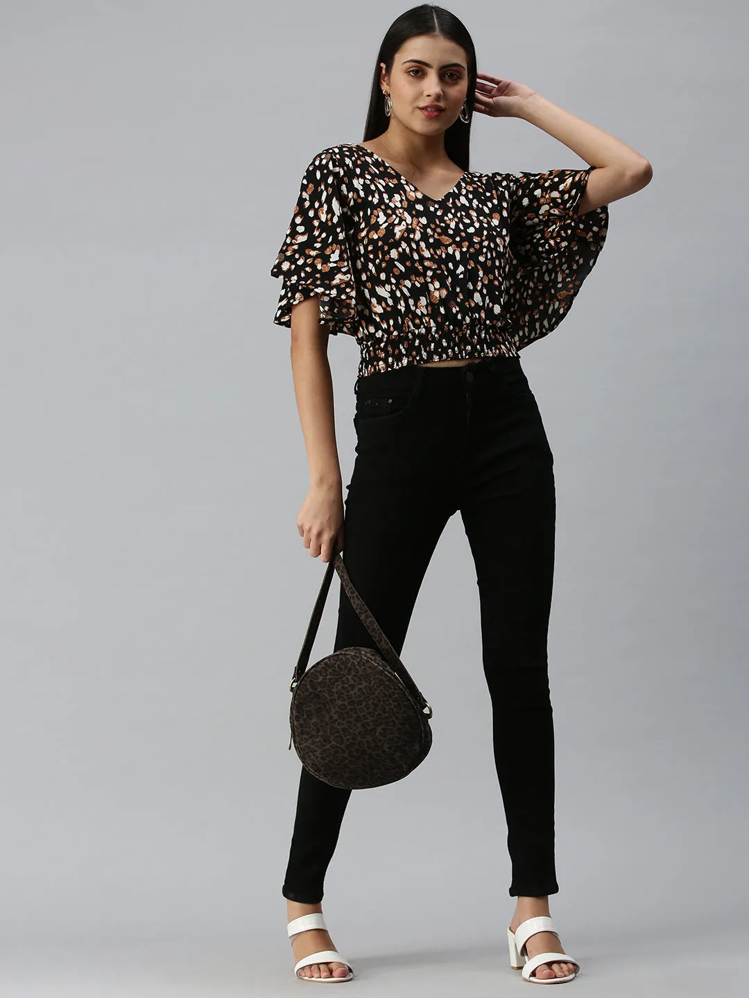 SoftTouchFinish Comfy Waistband Women's Black Animal Print V-Neck Flared Sleeves Printed Top