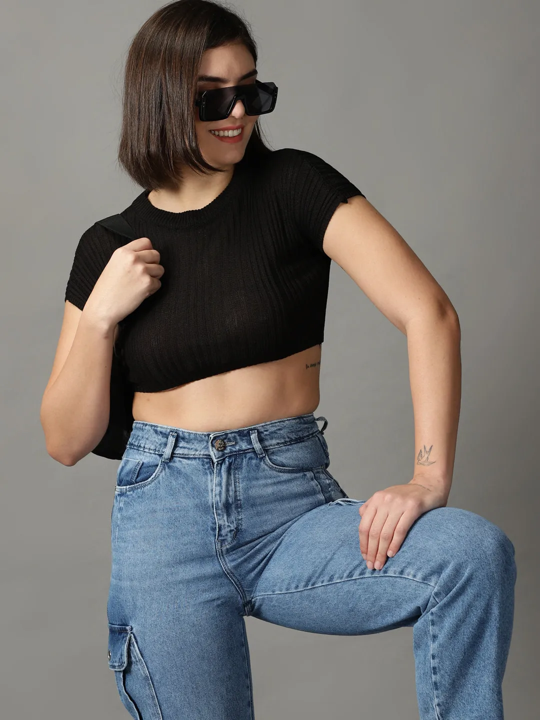 Women's Black Round Neck Crop Top Summer Fashion