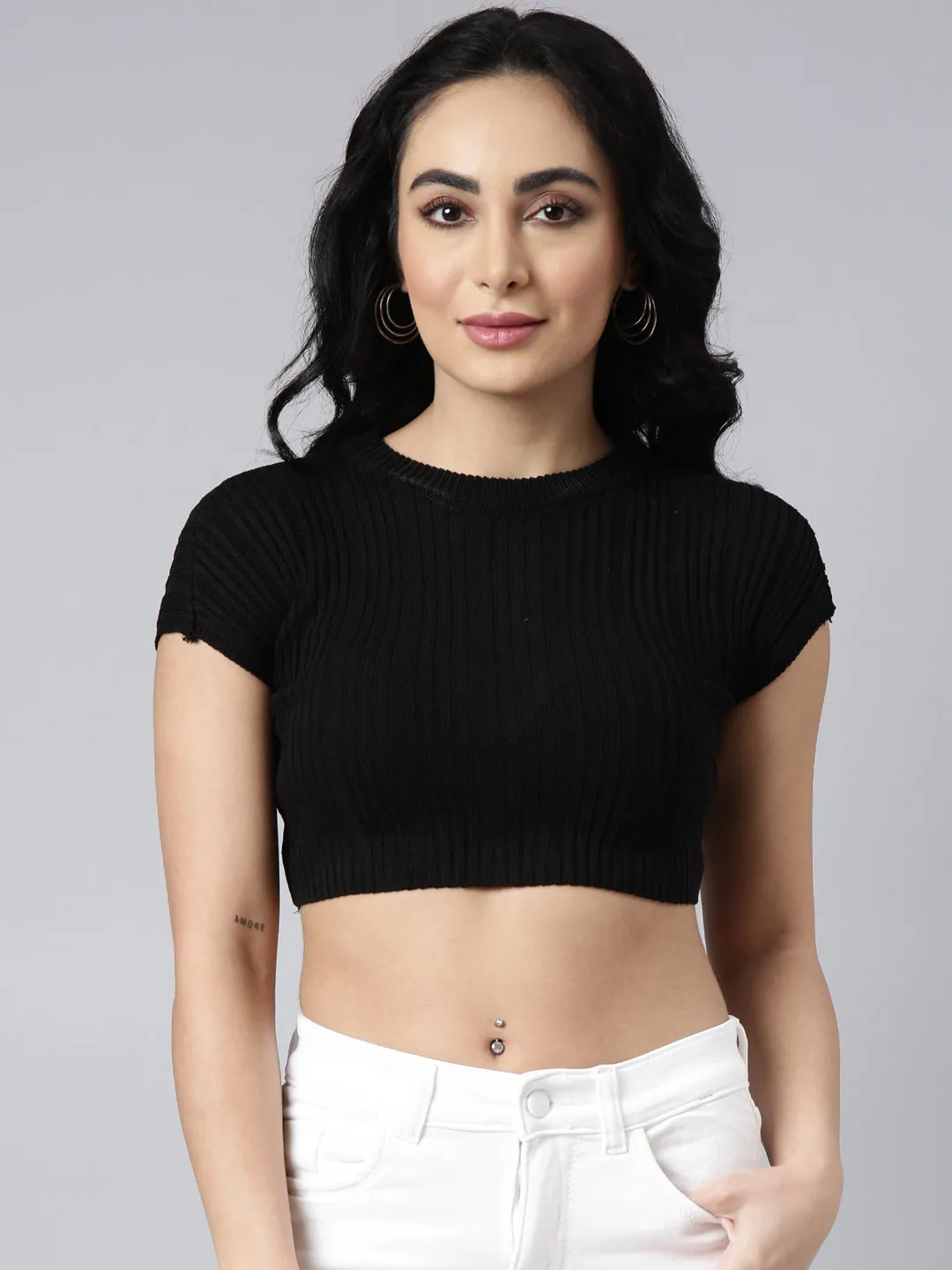 Weekend Comfort Modern Trend Look Women's Black Round Neck Crop Top