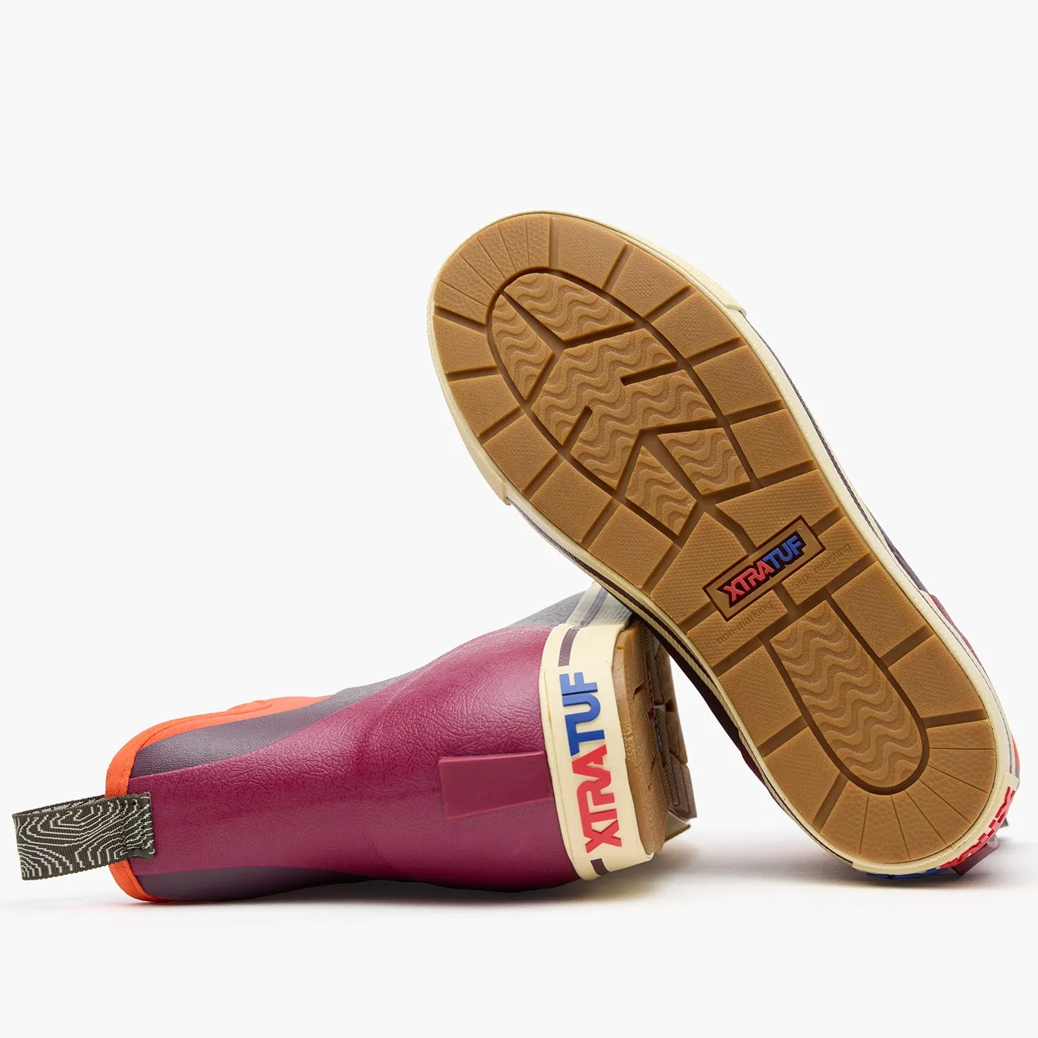 Supportive sole Canvas Lite Women's Camp Fleece Lined 6 in Ankle Deck Boot