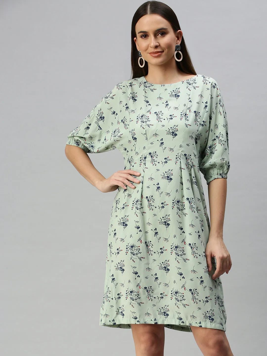 Flattering Shape Wear Women's Green Floral Crepe A-Line Dress