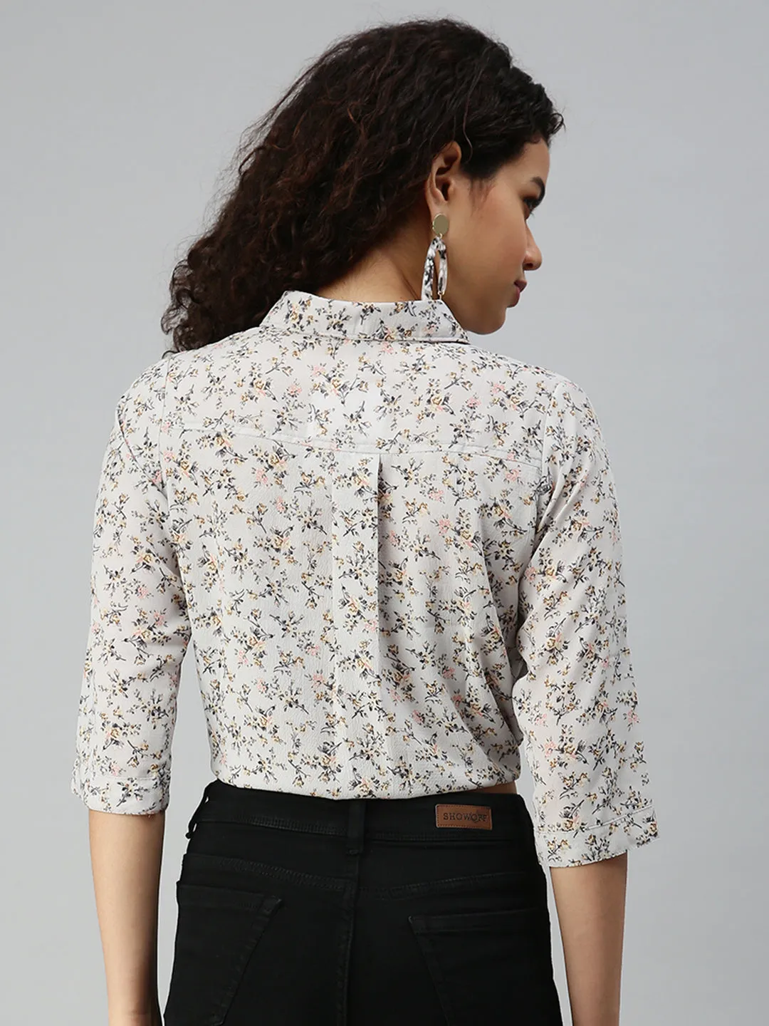 MoistureWickingFabric Chic Comfort Style Women's Grey Floral Printed Crepe Shirt Style Crop Top