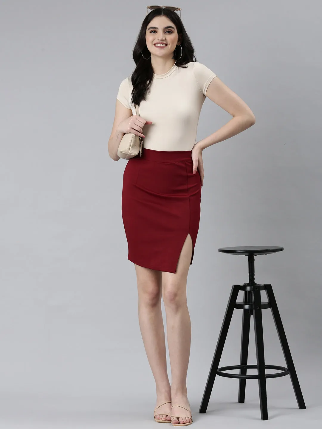 Chic Tones Women's Maroon Pencil Above Knee Skirt