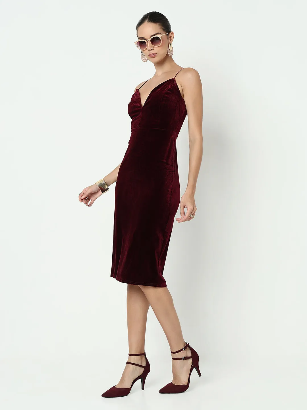 Soft Colorway Mood Flex Women's Maroon Velvet Bodycon Dress