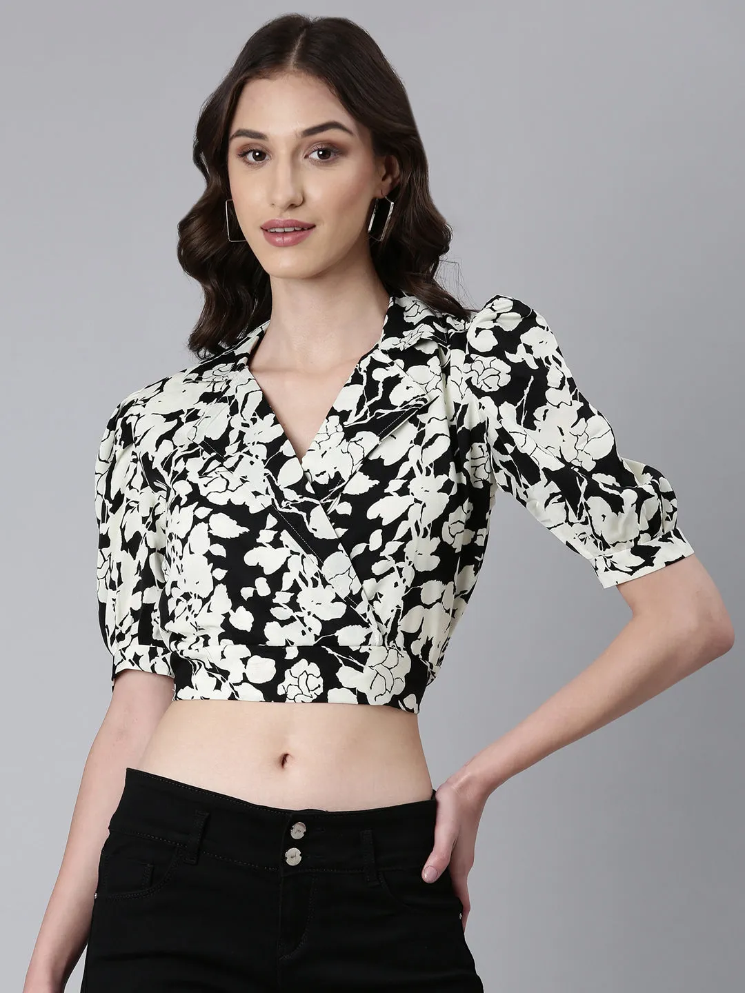 Evergreen Relaxed Fit Design Women's Off White Floral Printed Puffed Sleeve Shirt Collar Wrap Crop Top
