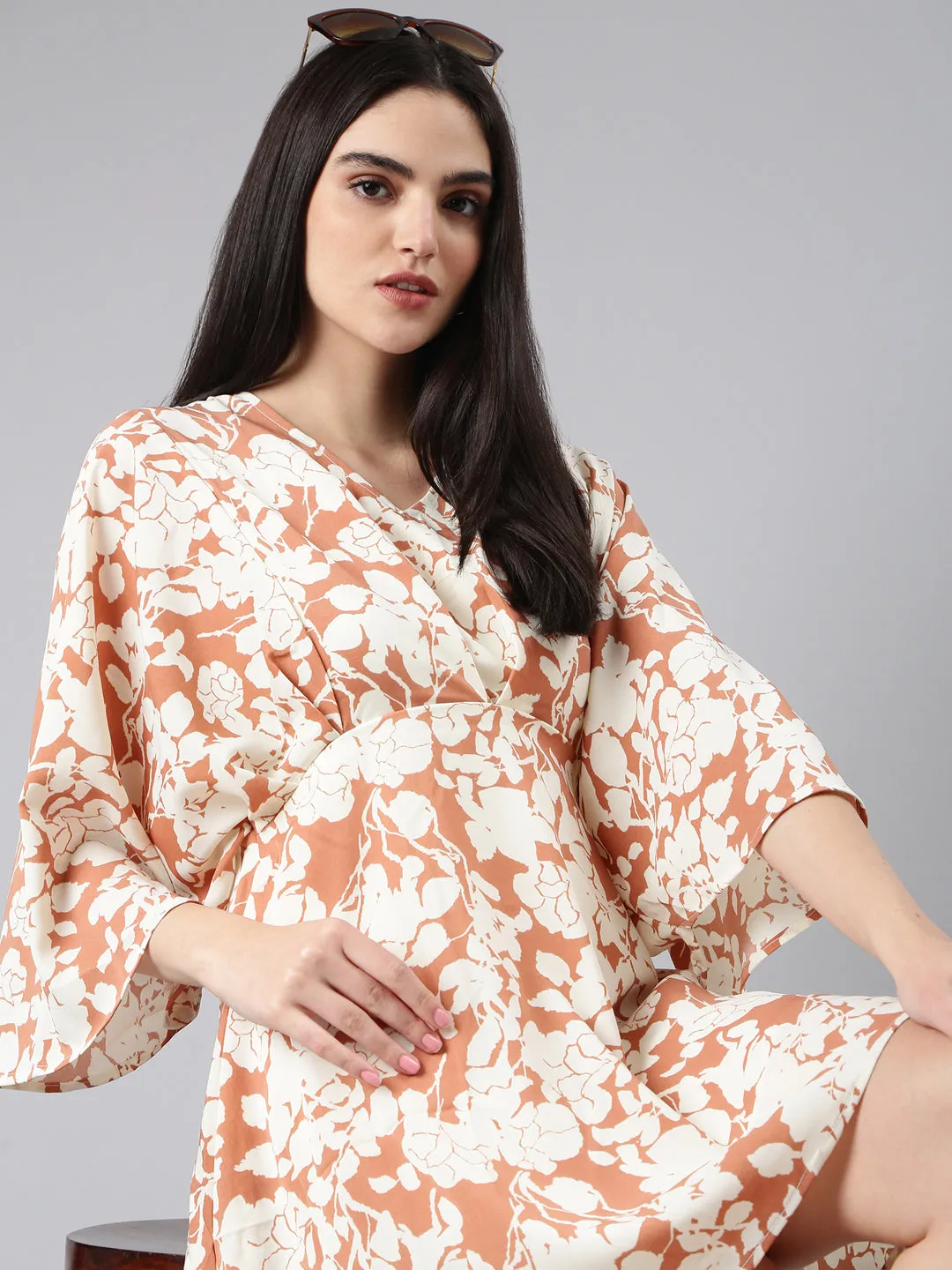 Bold Patterns Day Ready Women's Rust Floral Printed V-Neck Flared Sleeve Kaftan Dress