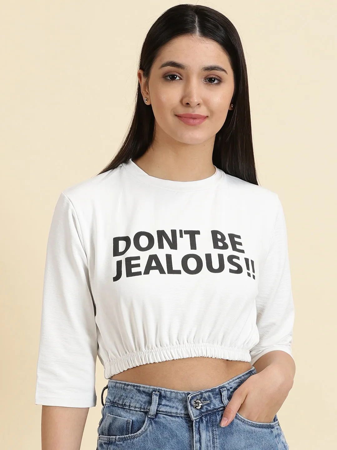 Side Vent Design Cozy Design Women's White Typography Printed Cinched Waist Crop Top