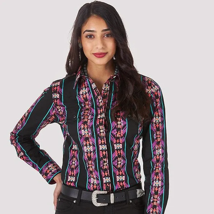 Wrangler Retro Women??s Aztec-Geo Stripe Western Snap Shirt Soft Stretch Fit