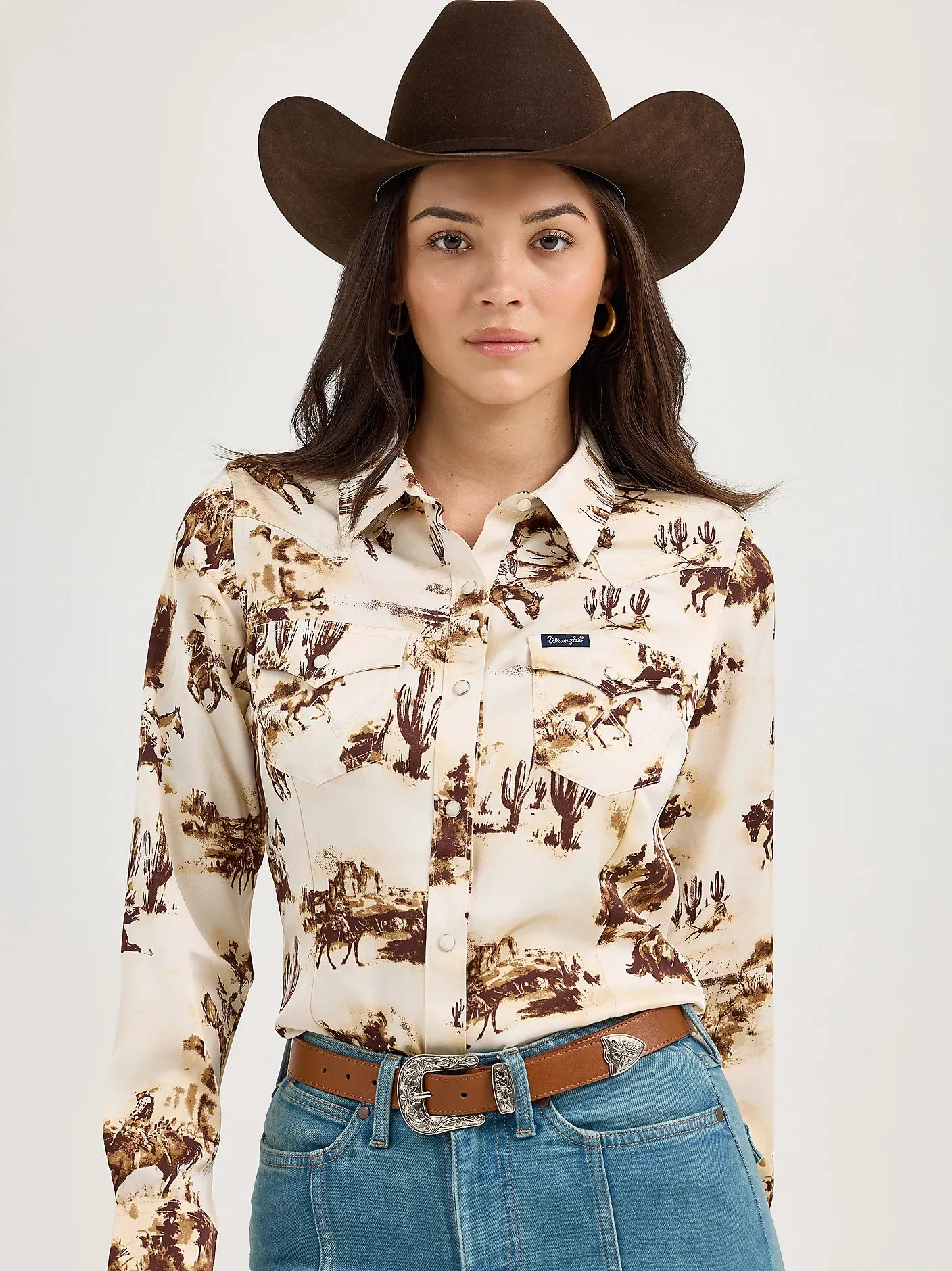 Wrangler Retro Women's Bold Bucking Cowboy Western Snap Shirt in Cacti Cream Cozy and Fashionable