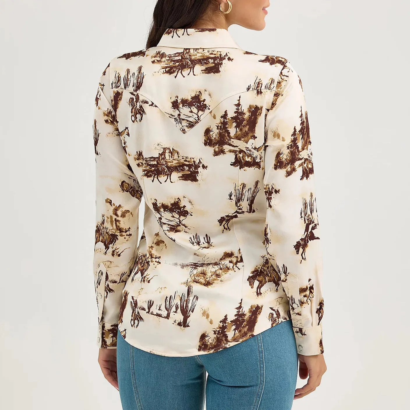 Wrangler Retro Women's Bold Bucking Cowboy Western Snap Shirt in Cacti Cream Printed Logo Athletic Wear