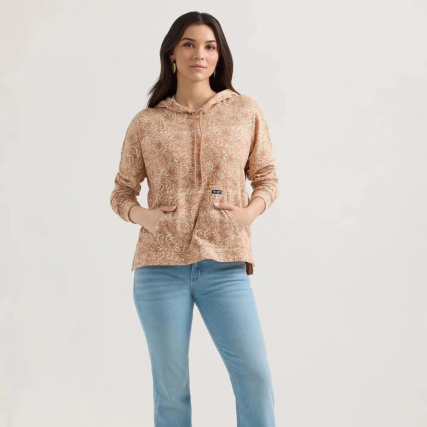 Cold-Weather Gear Wrangler Retro Women's Floral Scroll Relaxed Pullover Hoodie in Wavy Tan