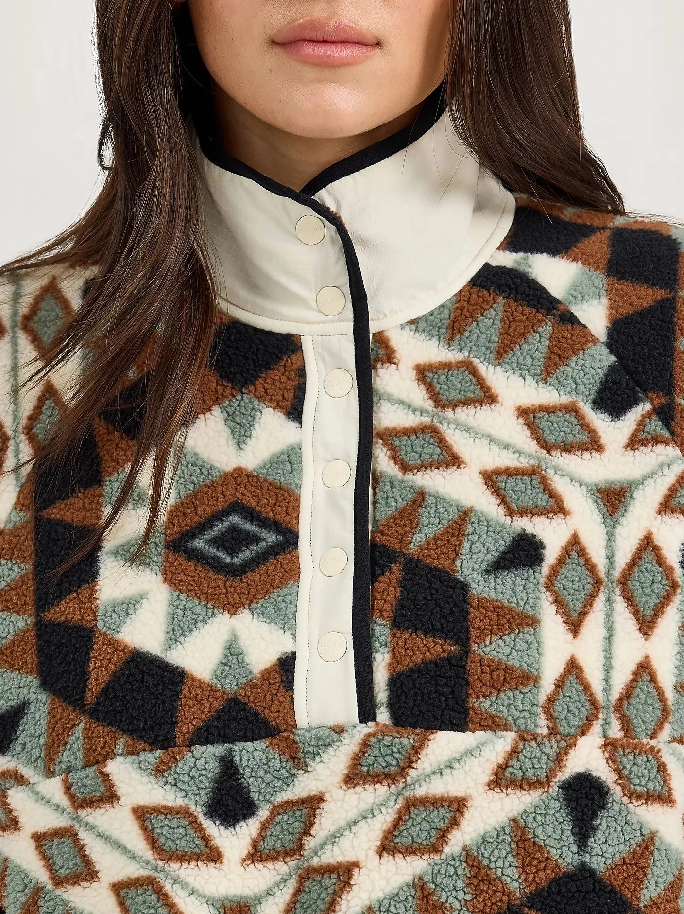 Wrangler Retro Women's Half Snap Sherpa Pullover in Green RipstopFabric Carry Ease