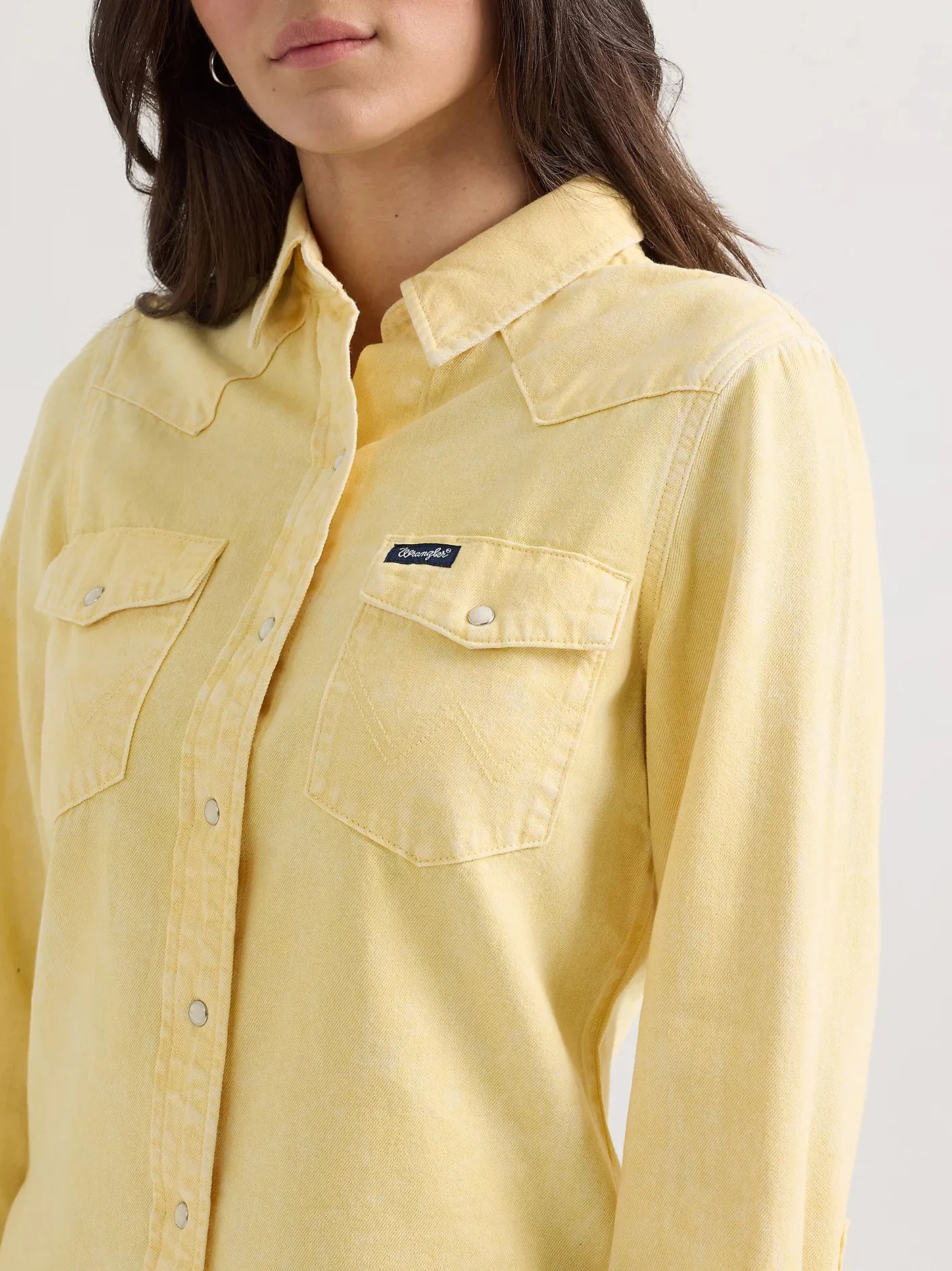Comfy Performance Wear Soft Touch Wrangler Retro Women's L/S Colorwash Denim Western Snap Shirt in Yellow